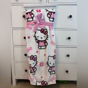 Hello Kitty Daisy Blanket TikTok Viral pink